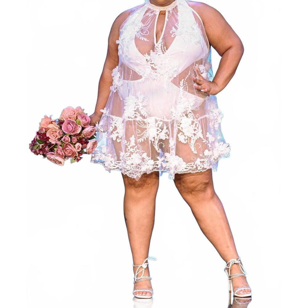 NEW GYV ME BODY serenity lace dress in ivory